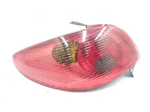 Used Left taillight PEUGEOT 206 Hatchback (2A/C) 1.4 HDi eco 70 (68 hp) 31125081