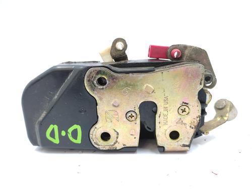Used Front right lock CHRYSLER VOYAGER IV (RG, RS) 2.5 CRD (141 hp) 23548148