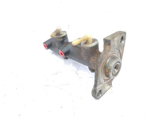 Used Brake master cylinder LADA NIVA Closed Off-Road Vehicle (2121, 2131) 1700 i (80 hp) 30330088