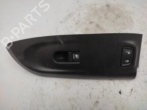 Used Right front window switch FIAT 500X (334_) [2014-2025]  21149013