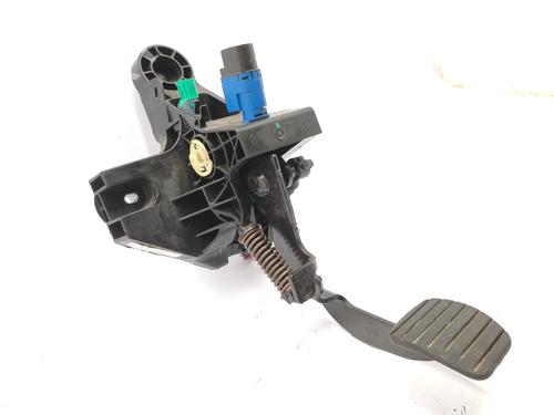 Used Clutch pedal RENAULT TRAFIC III Van (FG_) [2014-2025]  21158836