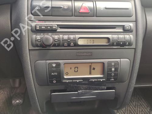 Fensterhebermotor hinten rechts SEAT LEON (1M1) 1.6 16 V | BP30537579E22