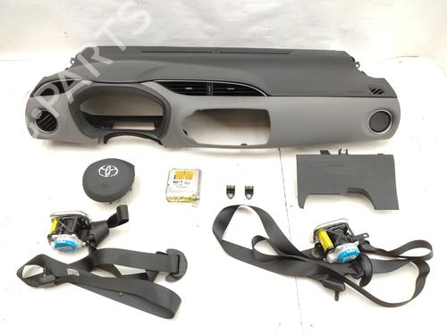 Used Airbag Kit TOYOTA YARIS (_P13_) 1.3 (NSP130_, NSP130) (99 hp) 23548960