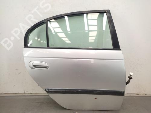 Used Right rear door Right rear door TOYOTA AVENSIS (_T22_) 1.6 i (AT220_, AT220R) (101 hp) 33939094 33939094