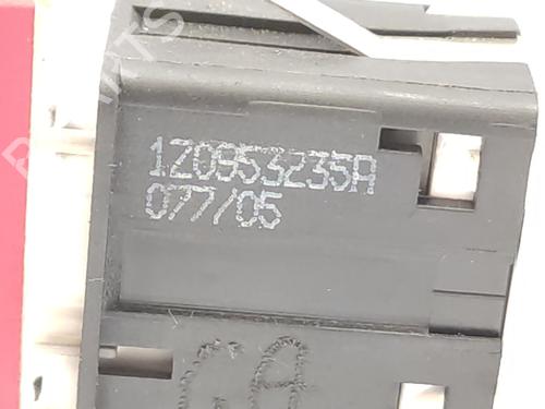 Warning switch SKODA OCTAVIA II Combi (1Z5) 2.0 FSI | BP36597703I22 - Image 4