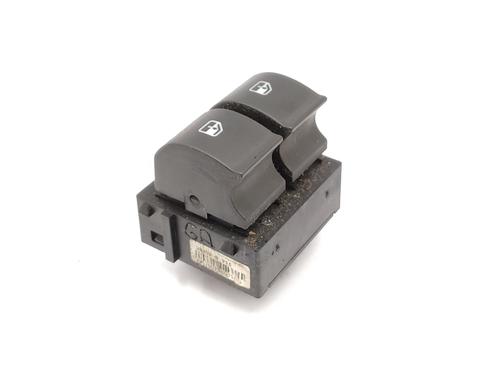 Used Left front window switch FIAT GRANDE PUNTO (199_) 1.3 D Multijet (75 hp) 30487389