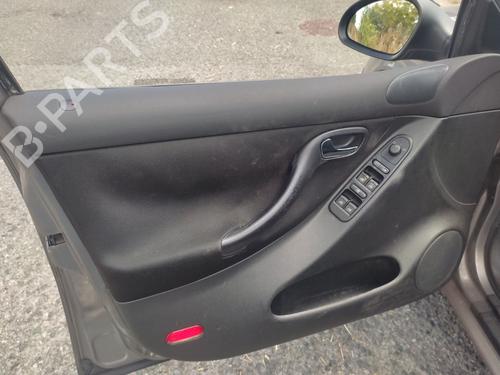 Fensterhebermotor hinten rechts SEAT LEON (1M1) 1.6 16 V | BP30537579E22