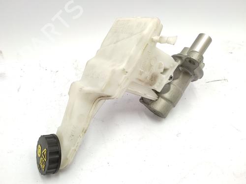 Used Brake master cylinder PEUGEOT 308 III (FB_, FH_, FP_, F3_, FM_) PureTech 130 (FPHNSL, FPHNST) (131 hp) 26132373