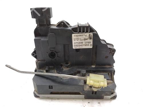 Used Front right lock OPEL CORSA D Hatchback Van (S07) 1.0 (L08) (65 hp) 24683176