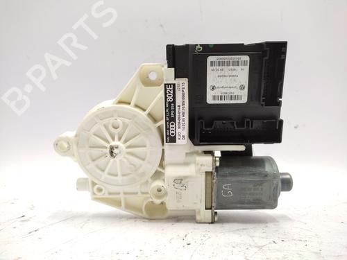 Rudehejsemotor forskærm højre AUDI A3 (8P1) 2.0 TDI 16V (140 hp) 28620651