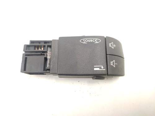 Used Steering wheel controls RENAULT LAGUNA II (BG0/1_) [2001-2007]  21151338