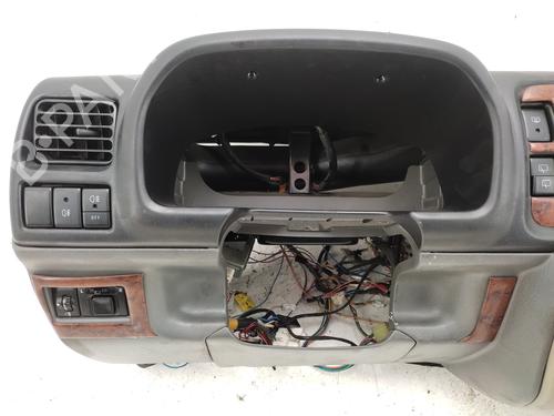 Dashboard SUZUKI JIMNY Closed Off-Road Vehicle (SN) 1.3 16V (SN413) | BP21154464C46 