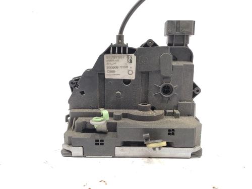 Cerradura puerta delantera izquierda FIAT GRANDE PUNTO Van (199_) 1.4 (199CXB1A, 199DXB1A) (77 hp) 31156094