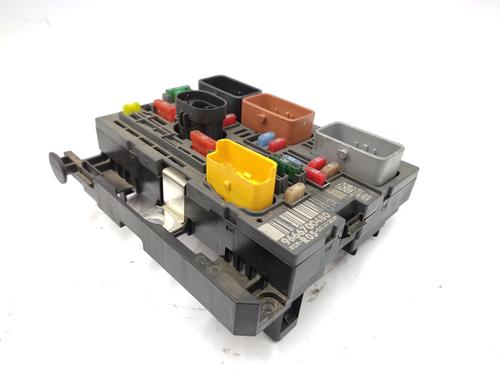 Fuse box PEUGEOT 308 I (4A_, 4C_) 1.6 HDi | BP31013804E1