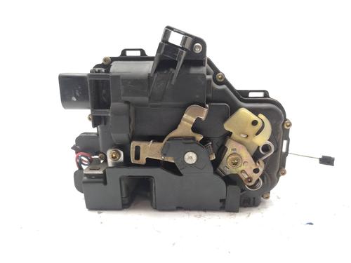 Høyre foran lås SEAT LEON (1M1)  | BP21154700C97 