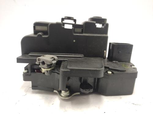 Used Front left lock OPEL ANTARA A (L07) [2006-2017]  21160596