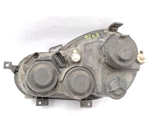 Right headlight VW POLO IV Saloon (9N2, 9N4) 1.9 TDI | BP30330073C29