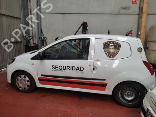 Left taillight RENAULT TWINGO II (CN0_) 1.5 dCi 75 | BP31833897C34 