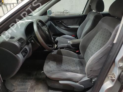 Left headlight SEAT TOLEDO II (1M2) 1.9 TDI | BP31581145C28 