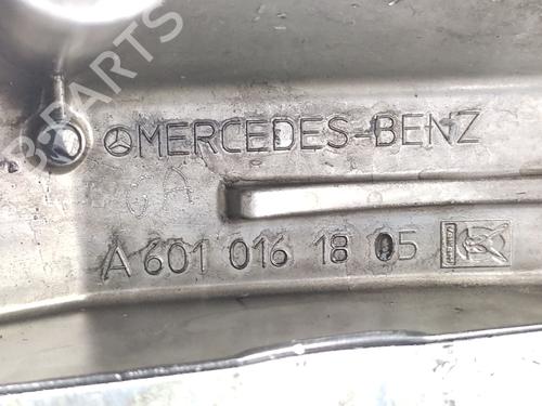 Valve cover MERCEDES-BENZ VITO Van (W638) 110 D 2.3 (638.074, 638.078) | BP22734788M124 