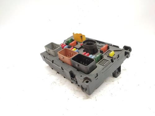fuse-box-citroen-c4-picasso-i-mpv-ud_-2006-2007-2008-2009-2010-2011-2012-2013-2014-2015-37030899 main image