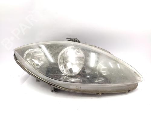 Højre forlygte SEAT LEON (1P1) 1.6 TDI (105 hp) 30185043