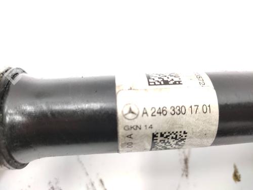Right front driveshaft MERCEDES-BENZ CLA Coupe (C117) CLA 200 CDI / d (117.308) | BP21154190M39