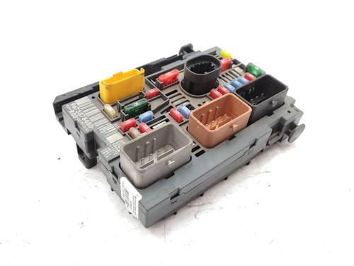 Used Fuse box Fuse box 38959604 38959604