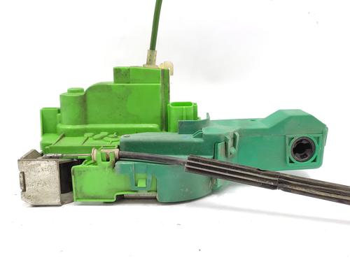 Używane Zamek drzwi przednich lewych ALFA ROMEO GIULIETTA (940_) 2.0 JTDM (940FXE1A, 940FXG11) (170 hp) 30537535