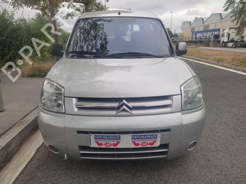 Right headlight CITROËN BERLINGO / BERLINGO FIRST MPV (MF_, GJK_, GFK_) 1.9 D (MFWJZ) | BP28098488C29 