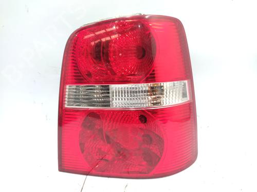 Høyre baklys VW TOURAN (1T1, 1T2) 1.9 TDI (105 hp) 28810324
