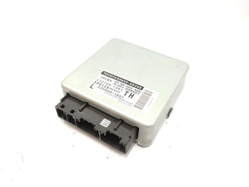 Used Electronic module TOYOTA YARIS (_P13_) 1.3 (NSP130_, NSP130) (99 hp) 24843214