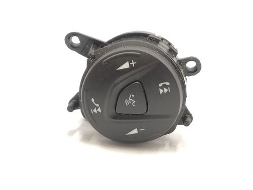 steering-wheel-controls-ford-kuga-ii-dm2-2012-40600384 main image