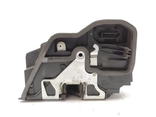 Front left lock BMW X3 (E83) xDrive 20 d | BP33049810C98 - Image 2