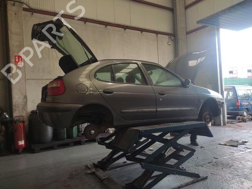 Used Parts RENAULT MEGANE I Classic (LA0/1_) 1.6 16V (LA00, LA04, LA0B, LA11, LA16, LA19, LA1J, LA1K,... 4961133