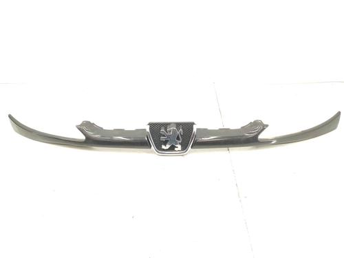 Used Grille PEUGEOT 206 Hatchback (2A/C) 1.4 i (75 hp) 21161439
