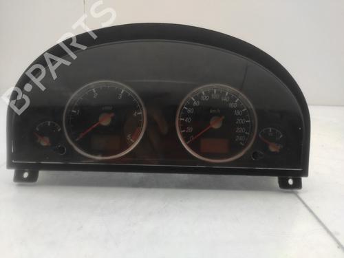 Used Instrument cluster FORD MONDEO III (B5Y) [2000-2007]  4998641