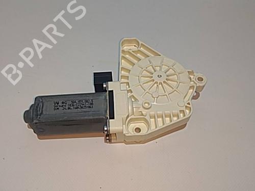 Used Right front window motor VW GOLF VII (5G1, BQ1, BE1, BE2) 1.6 TDI (110 hp) 5012793