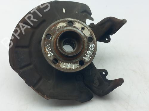 Used Right front steering knuckle VW POLO V (6R1, 6C1) 1.2 TSI (90 hp) 13522288
