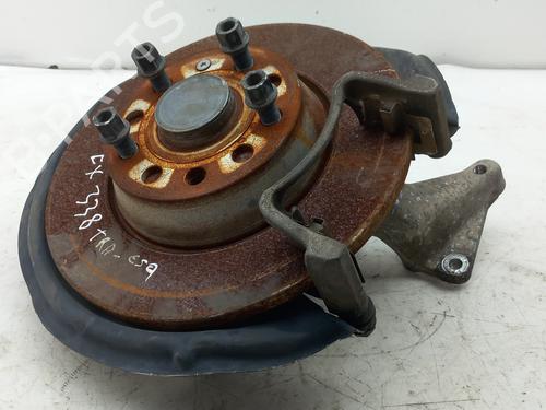 Venstre hjullejehus spindel VW PASSAT B6 (3C2) 2.0 TDI (140 hp) 15355969