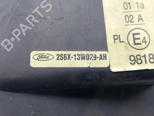 Right headlight FORD FIESTA V (JH_, JD_) 1.4 TDCi | BP14376384C29 