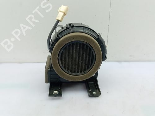 Used Heater blower motor Heater blower motor TOYOTA YARIS (_P13_) 1.5 Hybrid (NHP130_, NHP130) (101 hp) 17516352 17516352