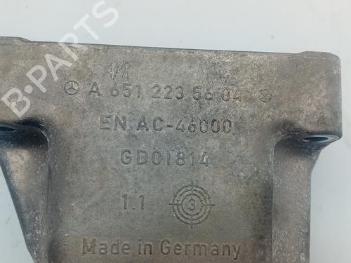 Engine mount MERCEDES-BENZ GLC (X253) 250 d 4-matic (253.909) | BP17538198M89 
