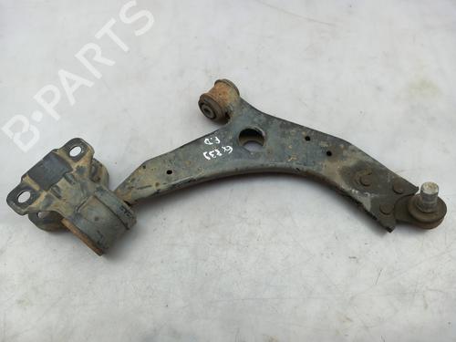 Used Right front suspension arm VOLVO V40 Hatchback (525) [2012-2019]  18102808