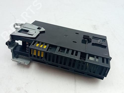 Used Fuse box MERCEDES-BENZ CLS (C219) CLS 320 CDI (219.322) (224 hp) 19698171