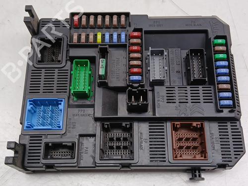 Used Fuse box PEUGEOT 308 II (LB_, LP_, LW_, LH_, L3_) 1.6 BlueHDi 120 (120 hp) 21116739