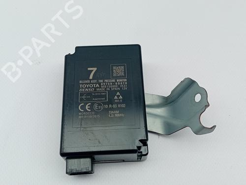 Used Electronic module TOYOTA YARIS (_P13_) 1.5 Hybrid (NHP130_) (101 hp) 22808779