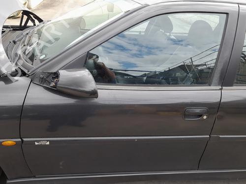 Left front door OPEL VECTRA B Estate (J96) 2.2 DTI 16V (F35) BP25809554C2