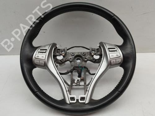 Used Steering wheel NISSAN QASHQAI / QASHQAI +2 I (J10, NJ10, JJ10E) 1.6 dCi (130 hp) 27980692