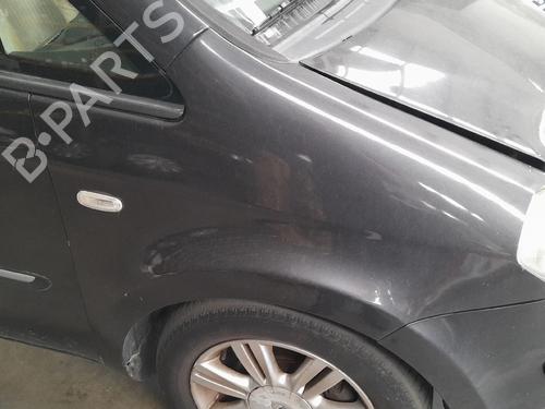 Right front fenders LANCIA MUSA (350_) 1.3 D Multijet (350.AXB11, 350.AXB1A) BP28104462C42